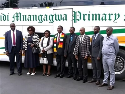 Zimbabwe President Test Drives YAXING Luxury Coach, Highlighting Global Recog...